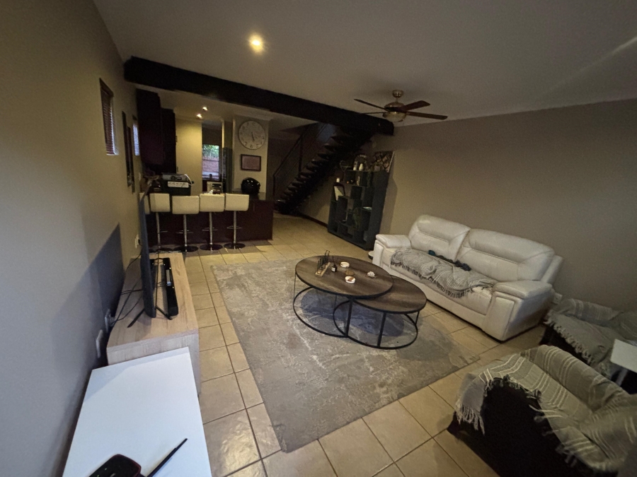 To Let 2 Bedroom Property for Rent in Pentagon Park Free State